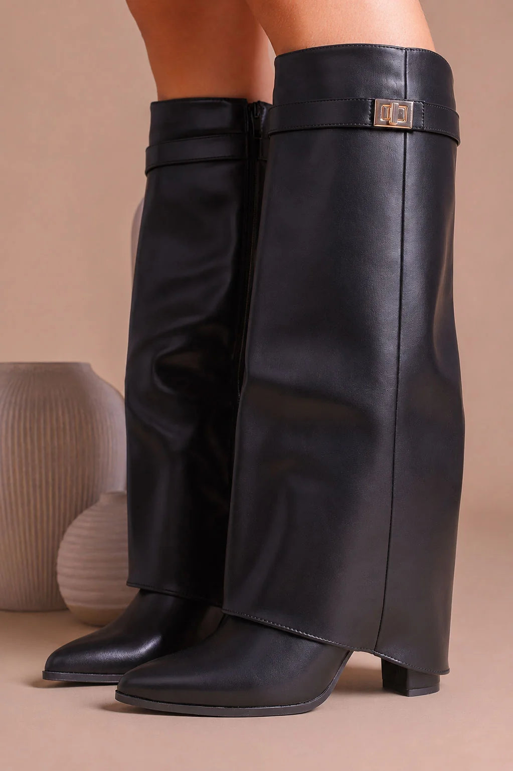 boot-black-front